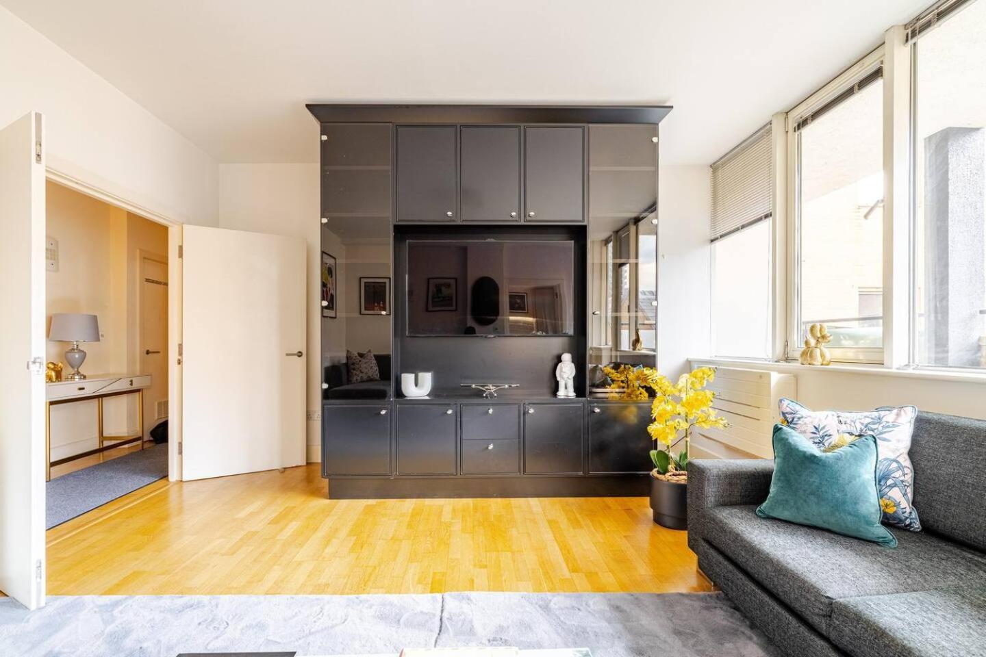 Large Modern Penthouse - 4 Beds 3 Baths By Tower Bridge Apartment *