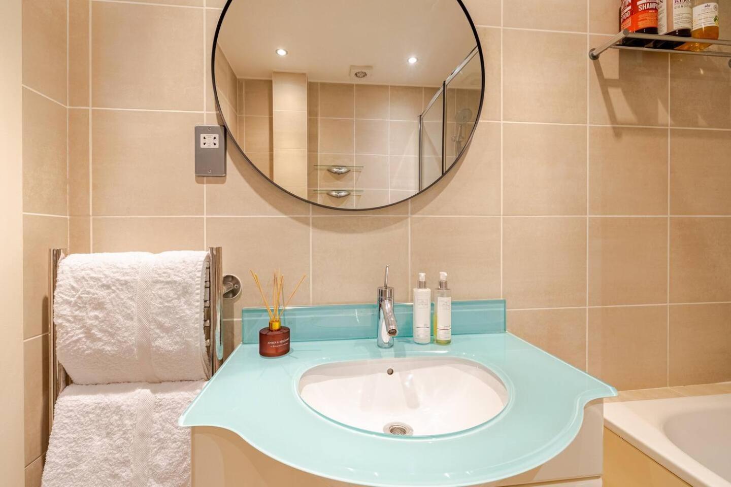 Large Modern Penthouse - 4 Beds 3 Baths By Tower Bridge Apartment *